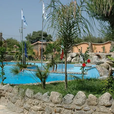 Hotel Cliffs