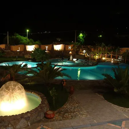 Hotel Cliffs
