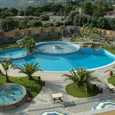 Cliffs فندق Joppolo