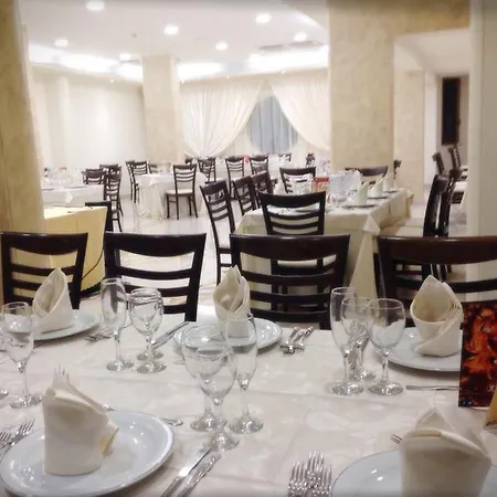 Cliffs Hotel