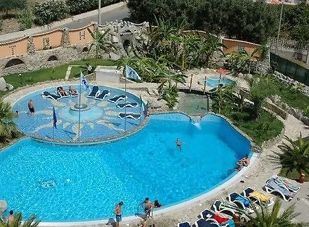 Hotel Cliffs